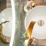 Apartamento Proche De La Avec Jardin Hyères
