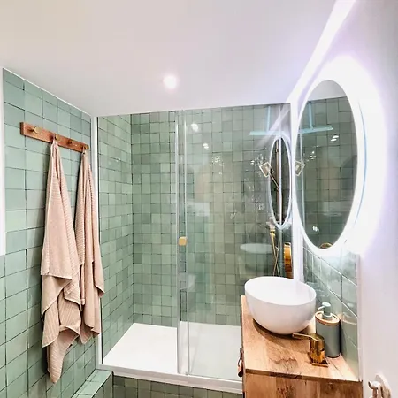 Appartement Proche De La Avec Jardin Hyères