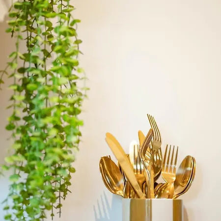 Appartement Proche De La Avec Jardin